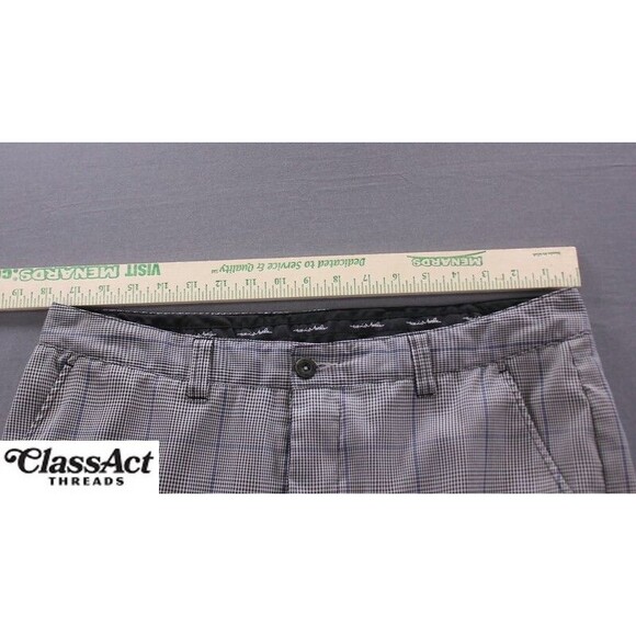 Travis Mathew Shorts Mens Grey Plaid Flat Front Stretch Golf Walking Chino 34" W - Picture 2 of 8